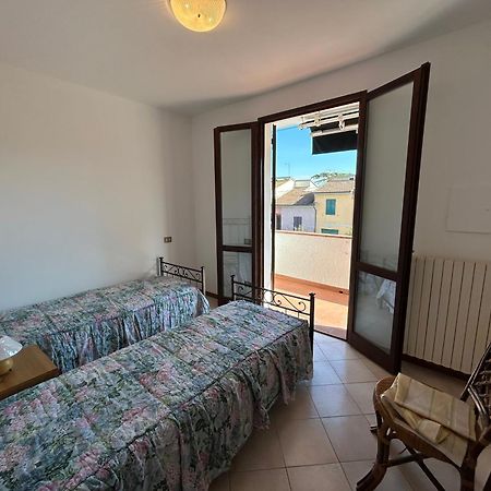 Appartamento La Casa Di Simo Montecalvoli Екстериор снимка